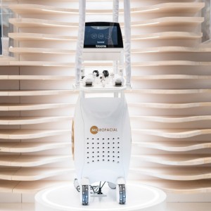 2025-03-20_Cosmoprof_7